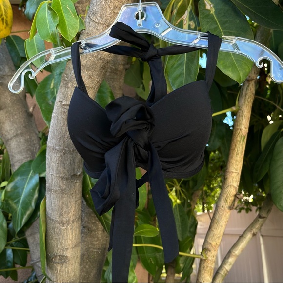 Victoria's Secret Other - Victoria’s Secret Black Bikini Top with Ties !